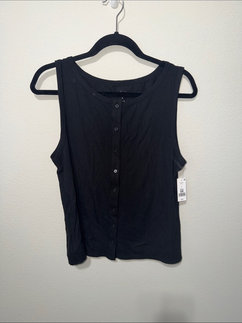 Classic Black Ribbed Button-Front Tank Top FA26